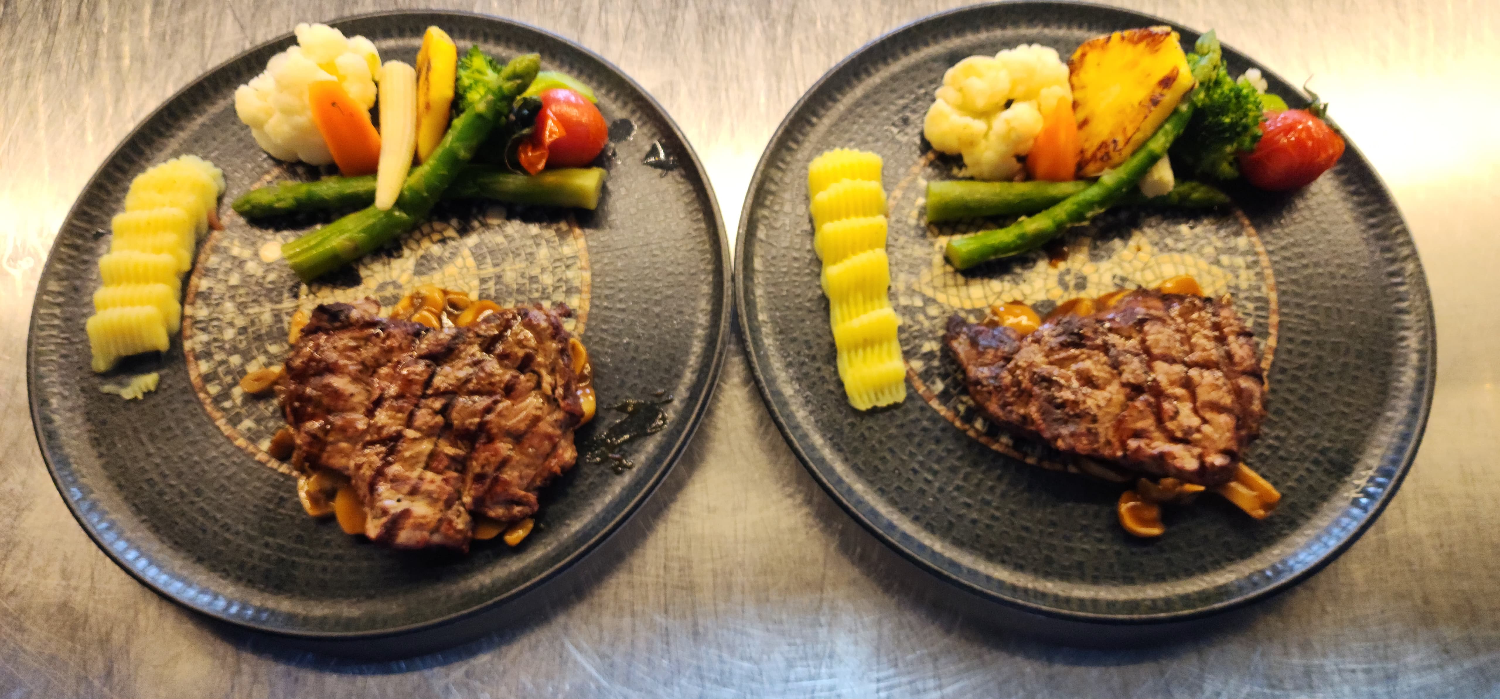 Mantar soslu Bonfile Steak 