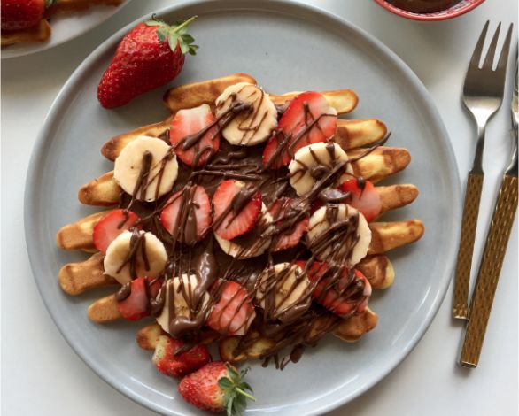 MEYVE VE WAFFLE